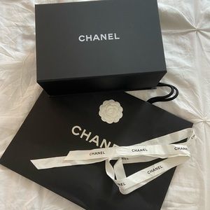 NEW AUTHENTIC Chanel Magnetic Box, Shopping bag with white rose, and ribbon